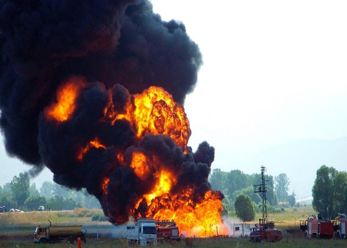 militants blow up NNPC pipeline